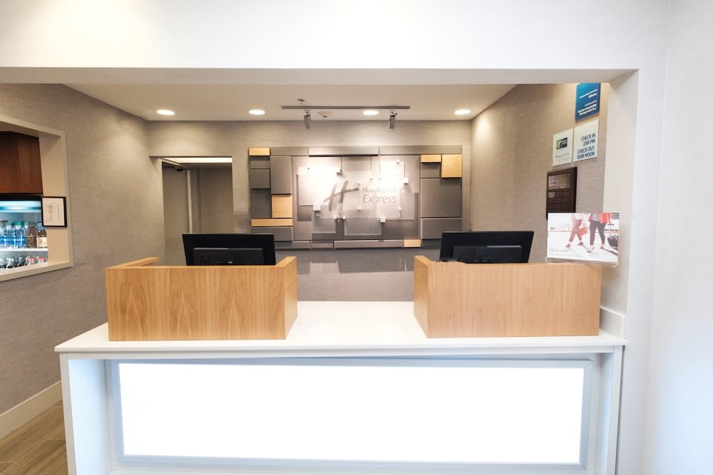 Holiday Inn Express Alpharetta - Roswell by IHG 3