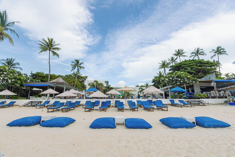 KC Beach Club & Pool Villas 1