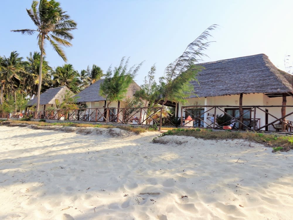 Reef & Beach Resort - Spa Jambiani 2
