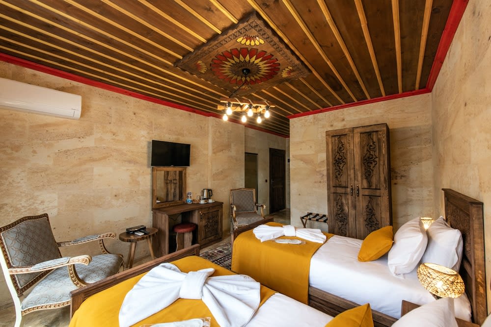 Volare Stone Hotel 4