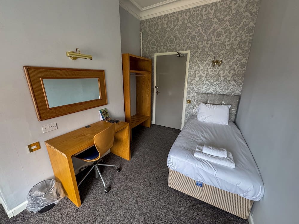 The New England Hotel 2