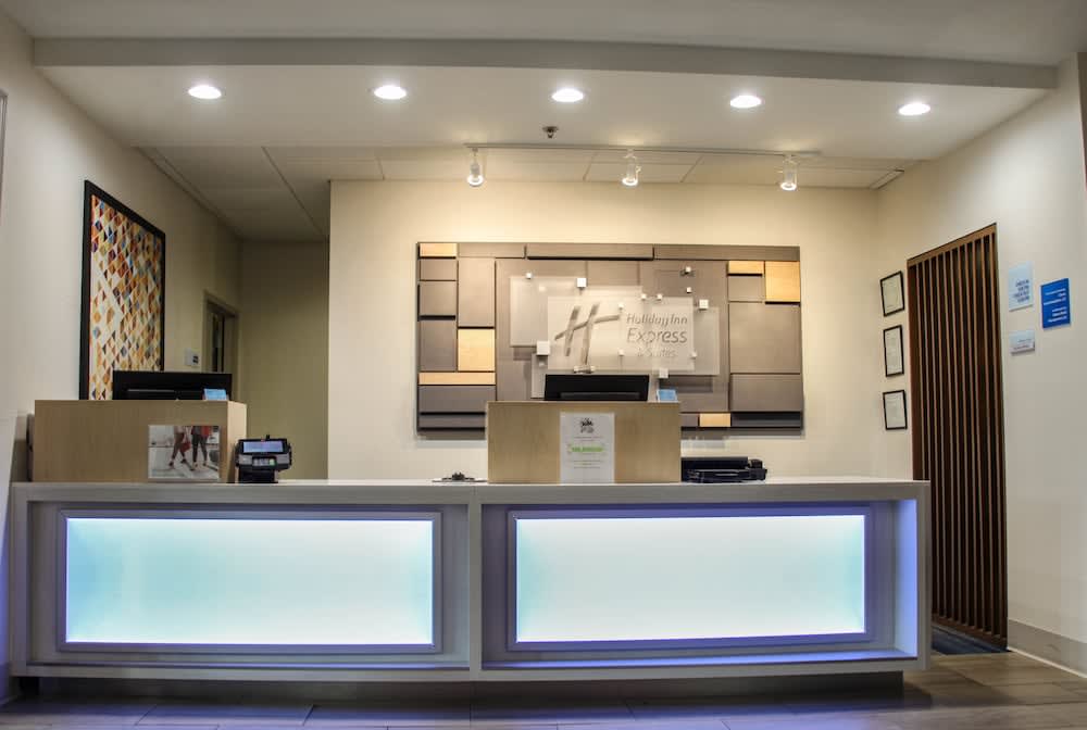 Holiday Inn Express & Suites ATHENS by IHG 2