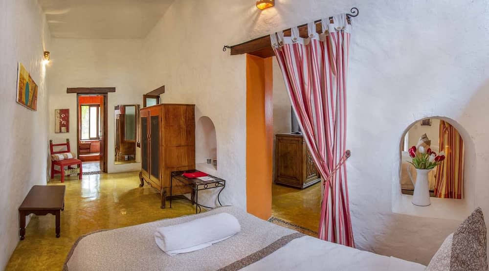 Hacienda Santa Cruz 2