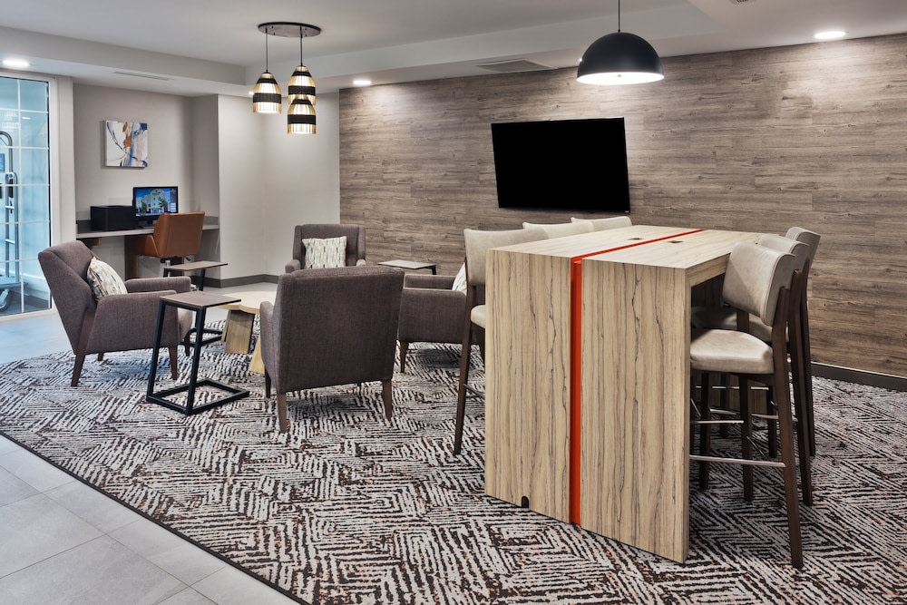 Candlewood Suites EASTCHASE PARK by IHG 2