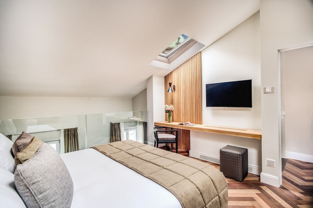 DBH – Boutique Hotel Lake Como 5