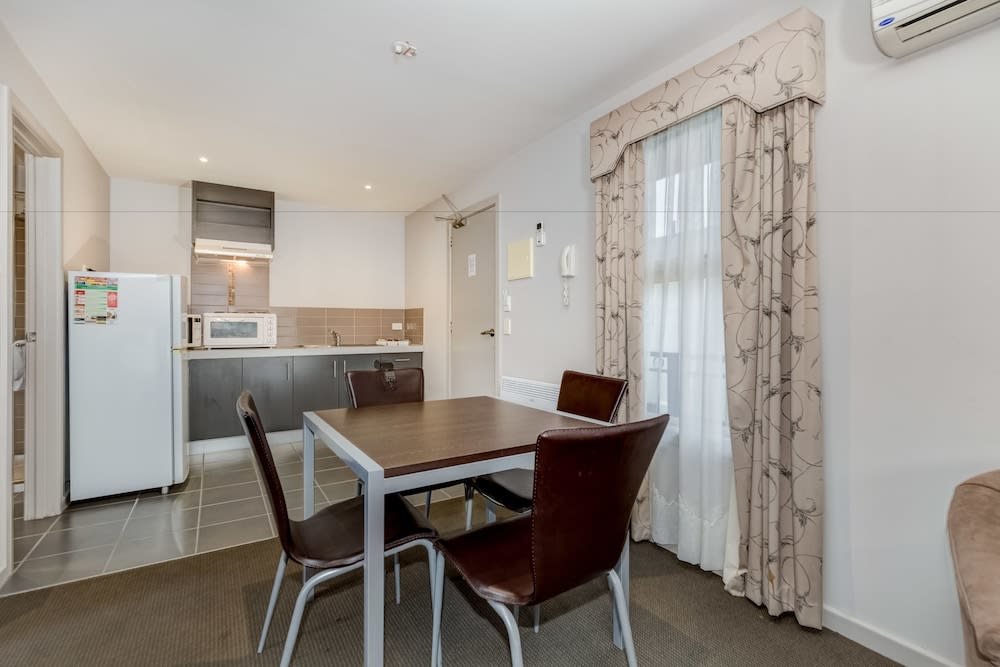 Seymours On Lydiard 1