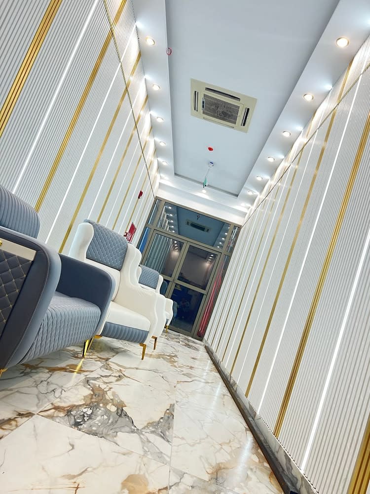 Holiday Season Hotel 1