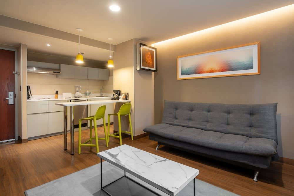 City Express Suites by Marriott Queretaro 1