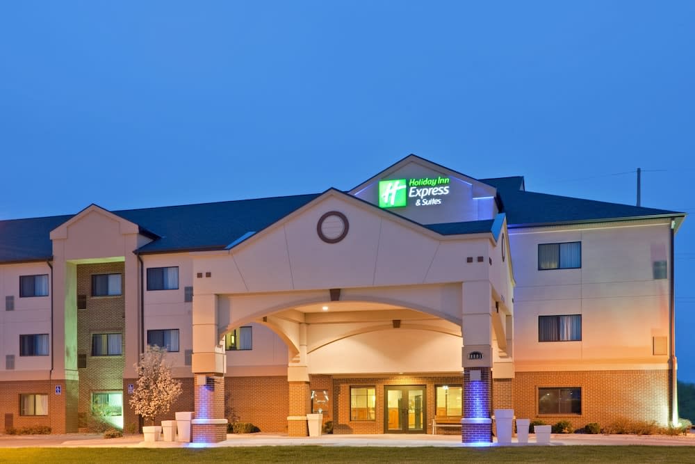 Holiday Inn Express & Suites South - Lincoln by IHG 1