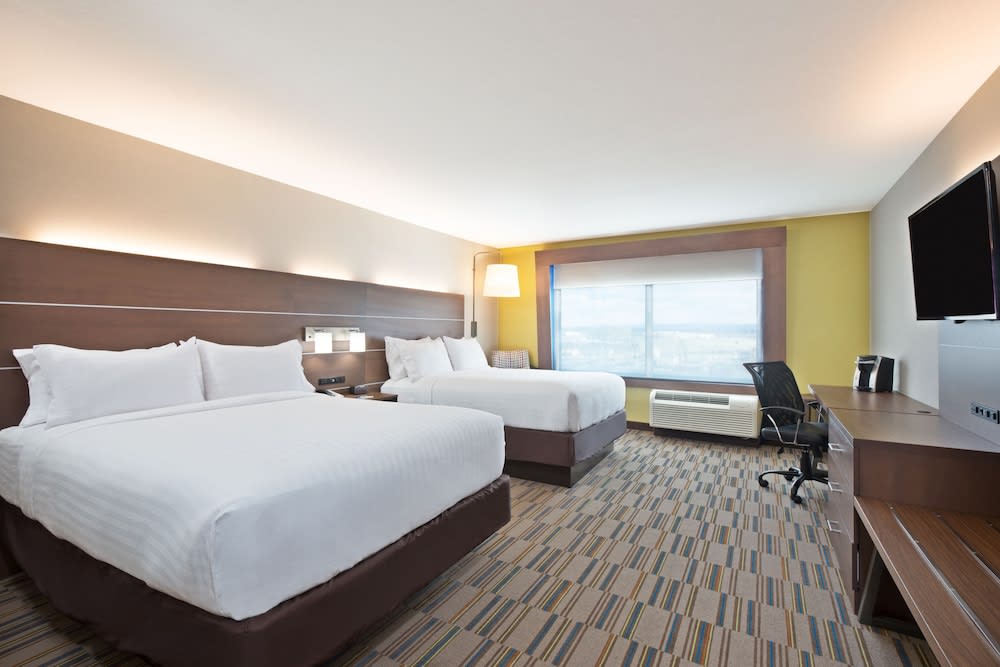 Holiday Inn Express & Suites UNIONTOWN by IHG 2
