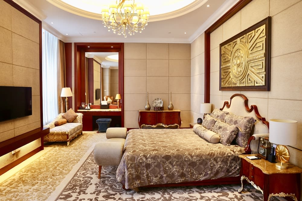 Crowne Plaza Shenzhen Futian by IHG 5