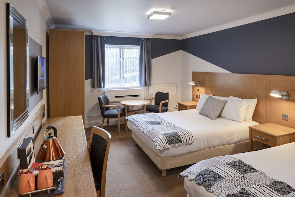 Weetwood Hall Estate 5