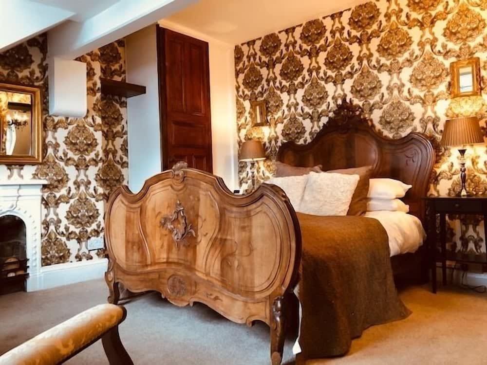 The Old Registry guest house 2