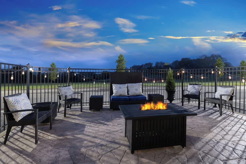 Garner Hotel Clarksville Northeast by IHG 1