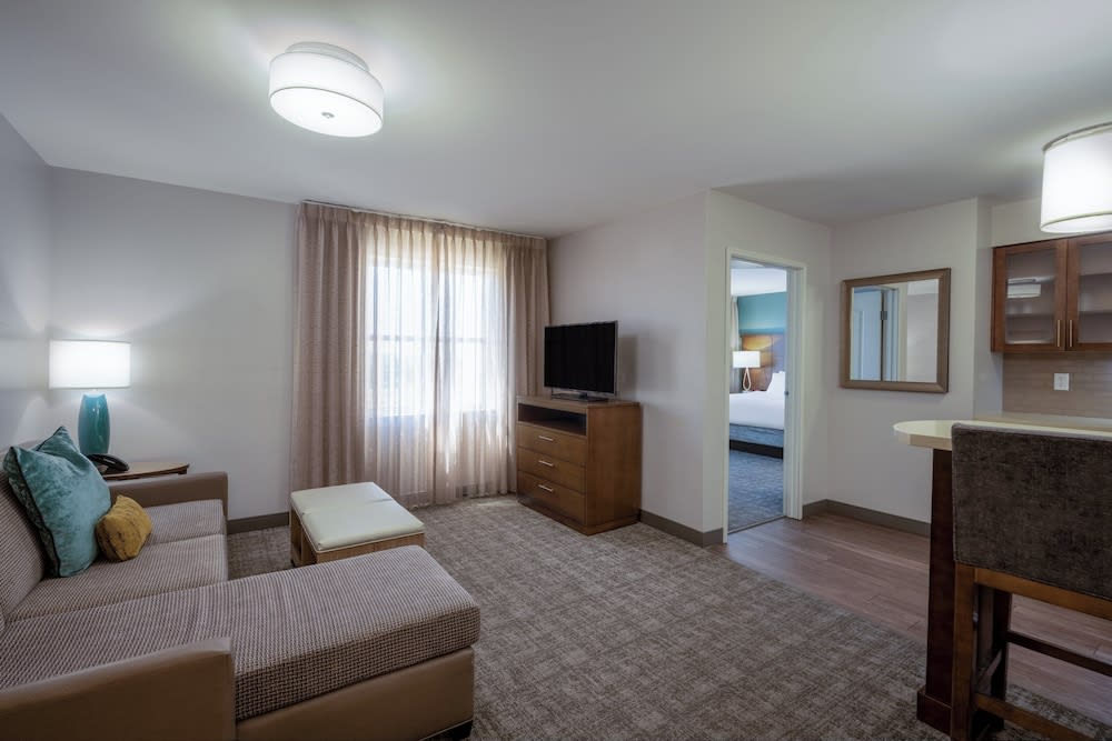 Staybridge Suites Phoenix East - Gilbert by IHG 4