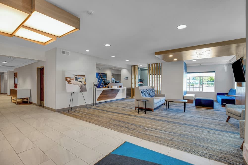 Holiday Inn Express & Suites PORTLAND-JANTZEN BEACH by IHG 1