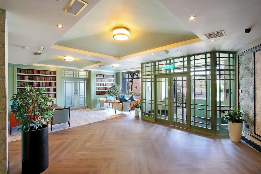 Waterford Marina Hotel 1