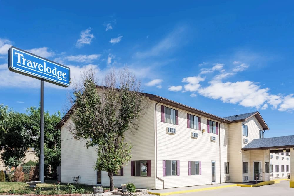 Travelodge by Wyndham Longmont 1