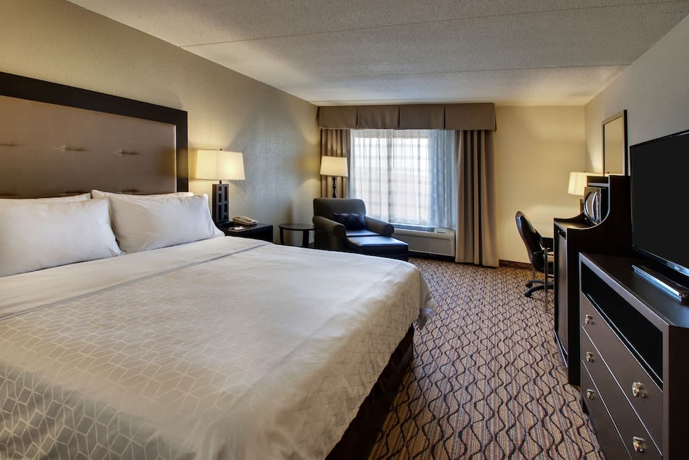 Holiday Inn Express Baltimore-BWI Airport West by IHG 3