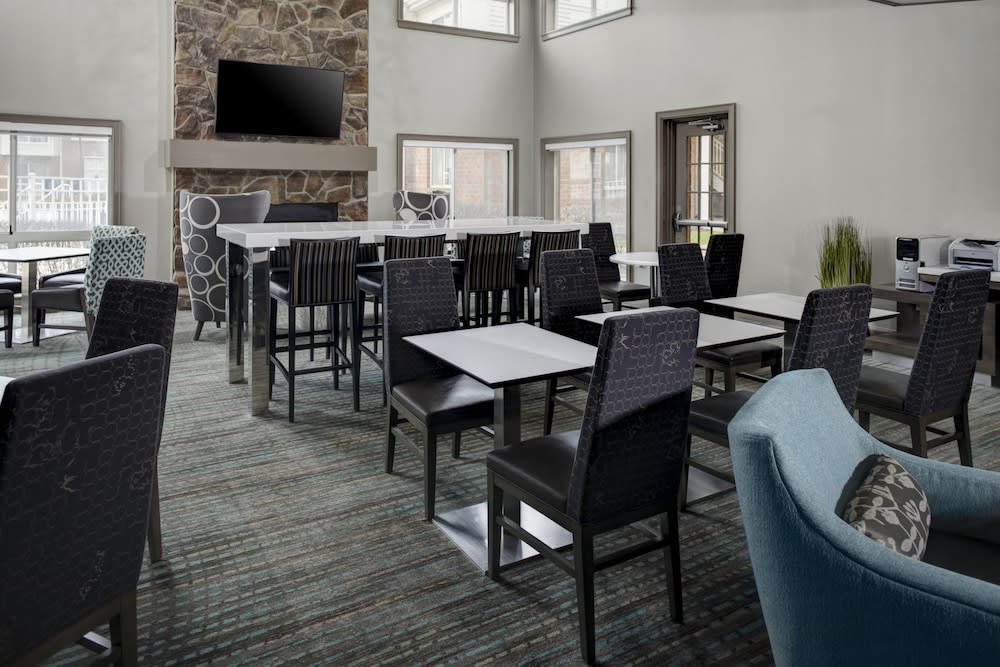 Residence Inn by Marriott Cleveland Independence 2