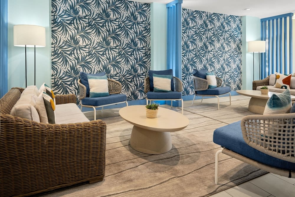 Courtyard by Marriott Nassau Downtown/Junkanoo Beach 2