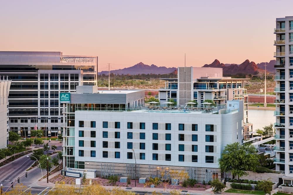 AC Hotel by Marriott Phoenix Tempe/Downtown 1