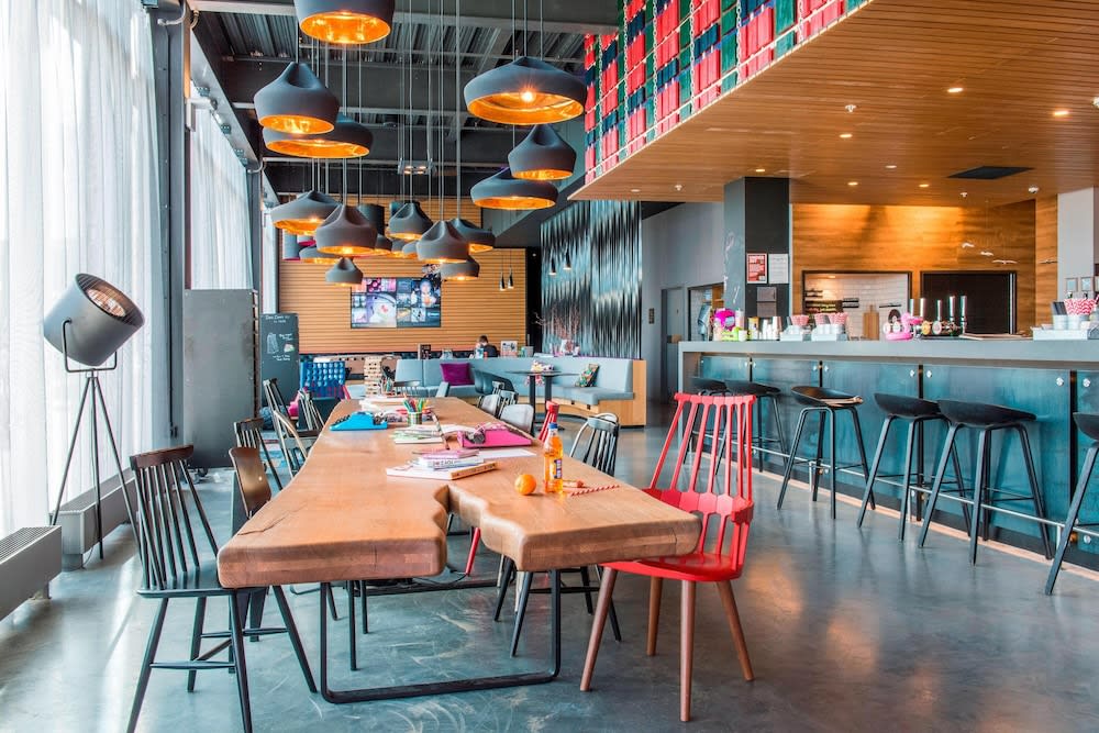 Moxy Aberdeen Airport 1