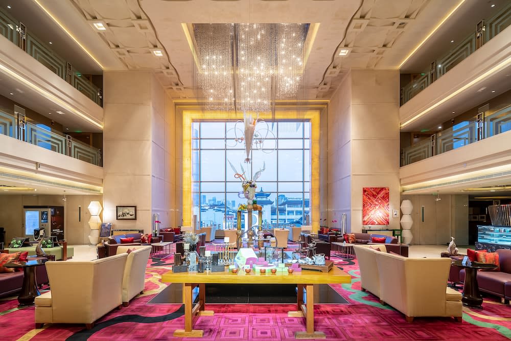 Renaissance Shanghai Yu Garden Hotel on the Bund 5