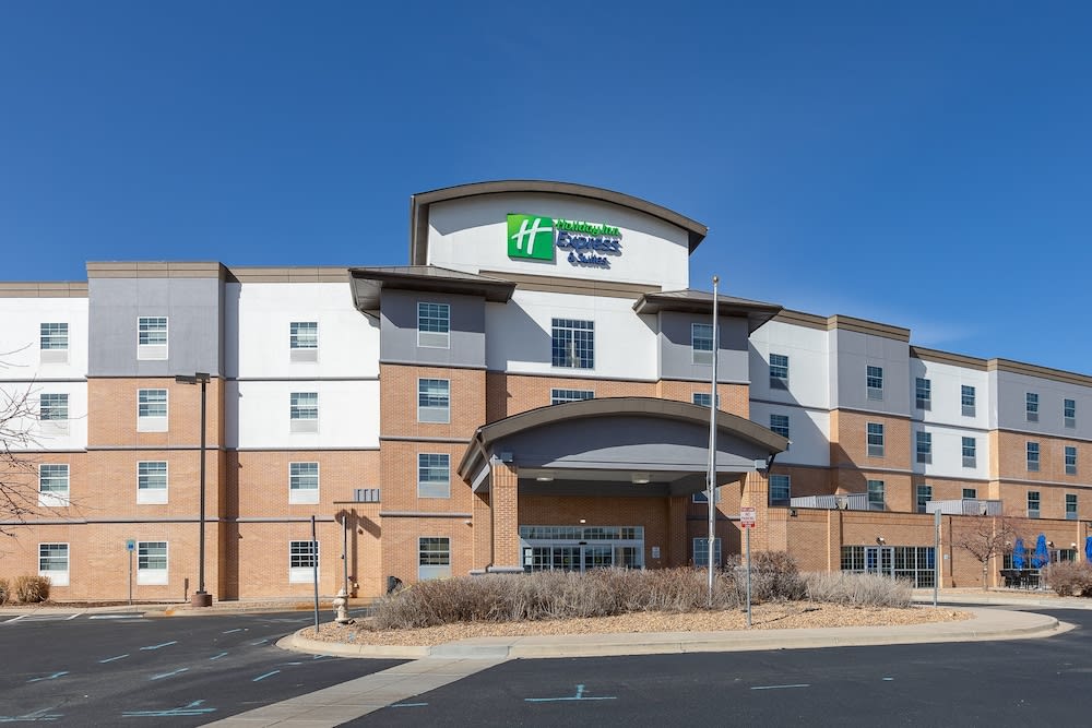 Holiday Inn Express & Suites Englewood Denver South by IHG 1