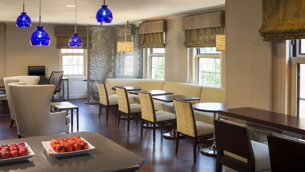 Sheraton Commander Hotel 4