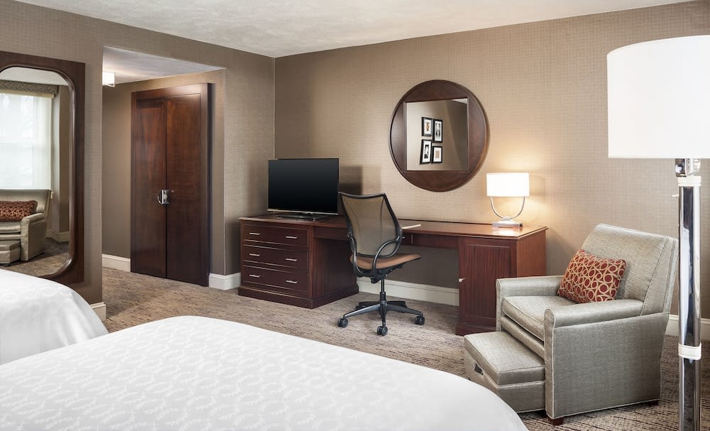 Sheraton Commander Hotel 5