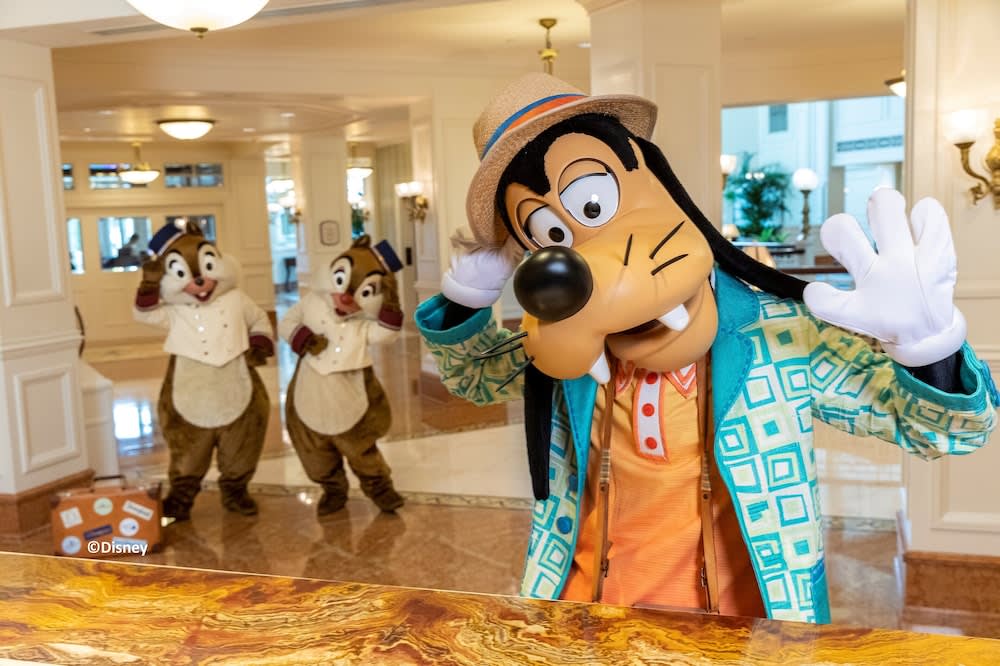 Hong Kong Disneyland Hotel 2