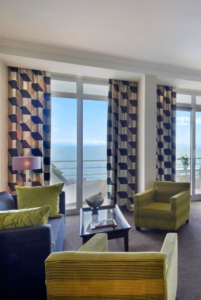 Le Méridien Beach Plaza 3