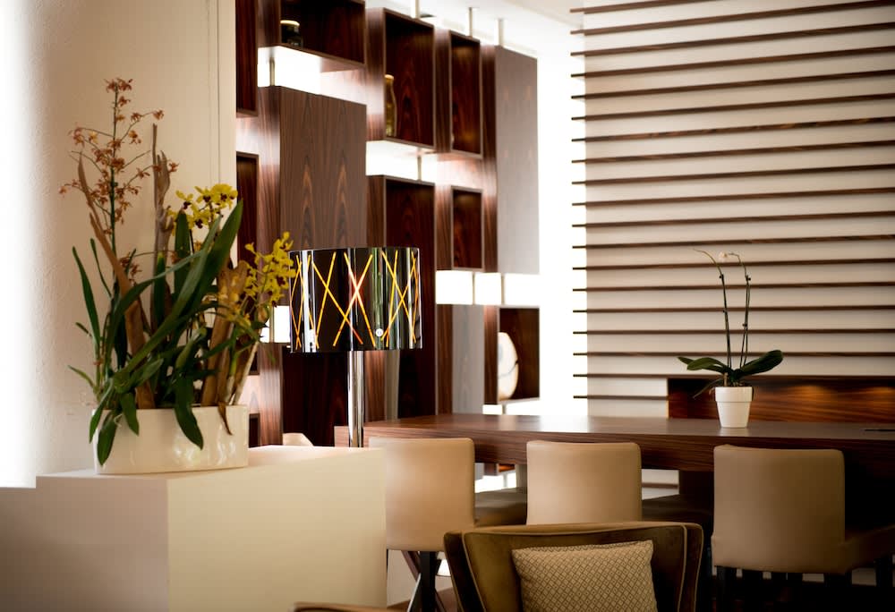 AC Hotel by Marriott Ambassadeur Antibes - Juan Les Pins 2
