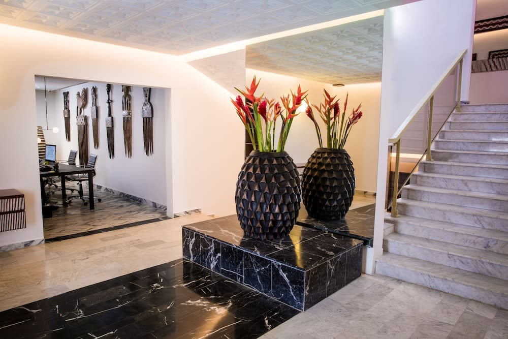 Lepic Villa Hotel 2