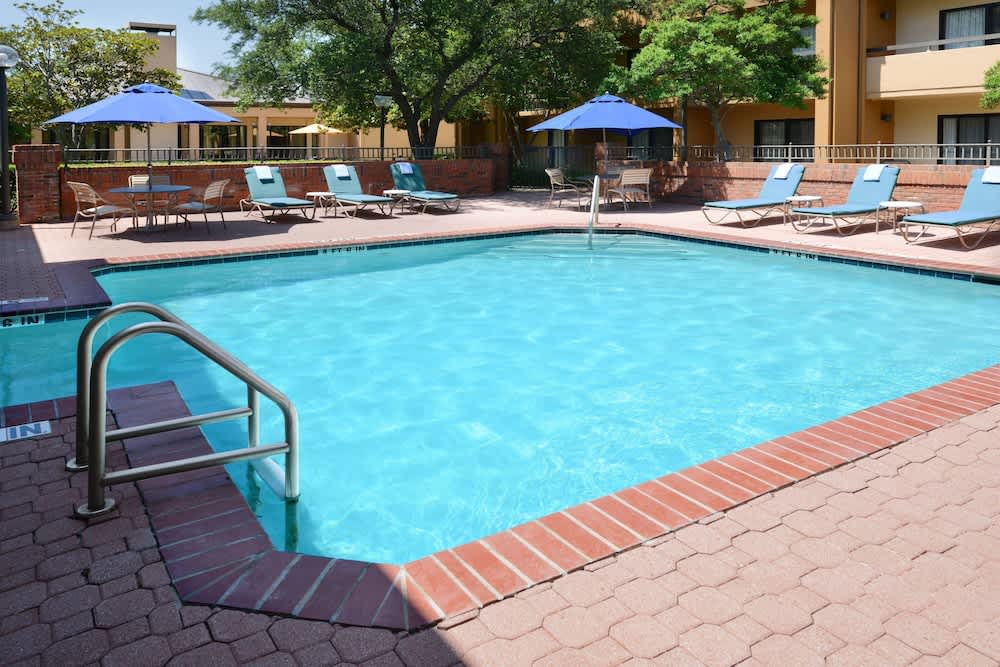 Courtyard Dallas Las Colinas 1