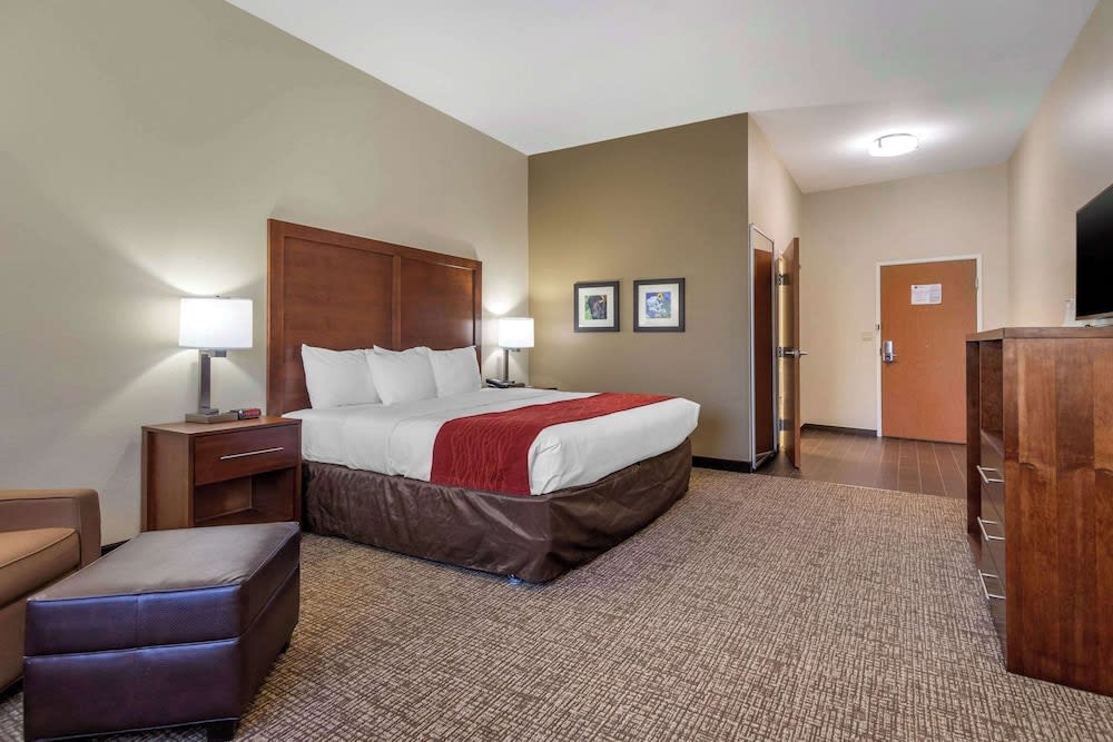 Comfort Inn & Suites Glenpool 5