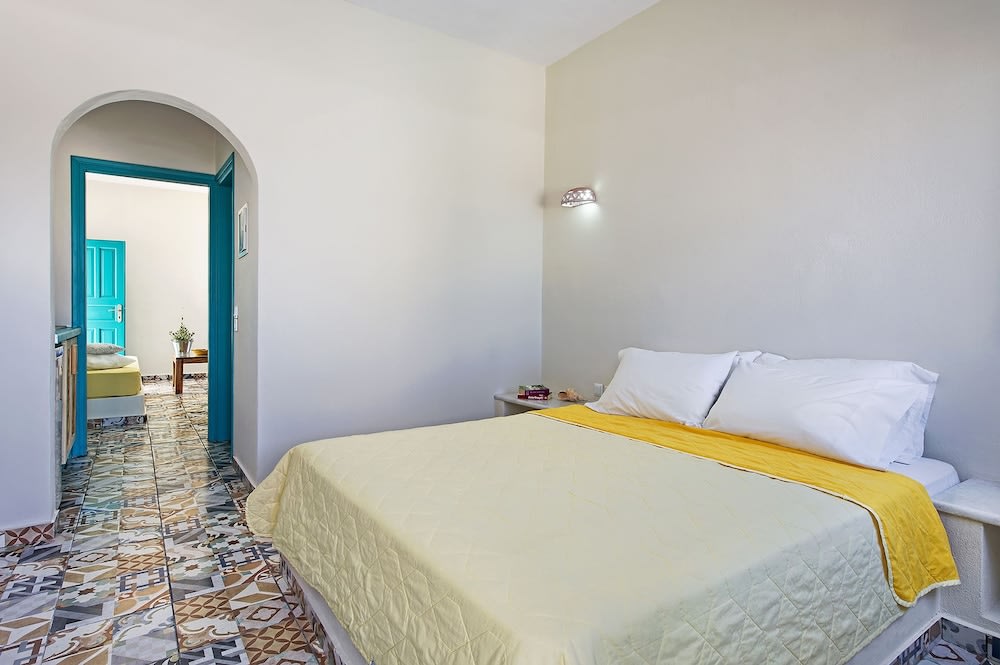 Nissia Beach Apartments & Suites 4