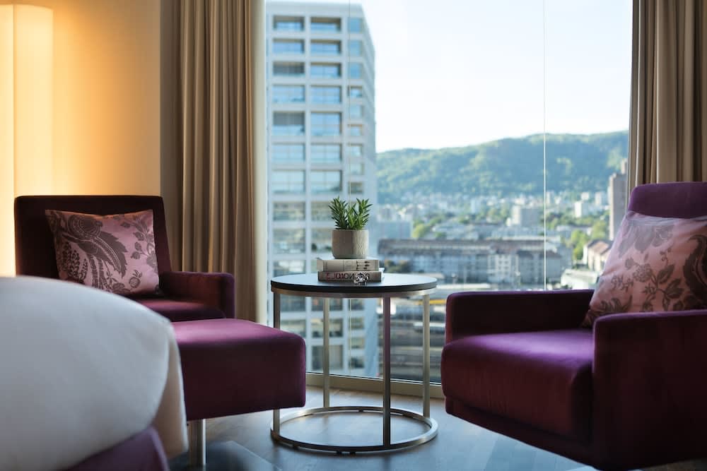 Renaissance Zurich Tower Hotel 4