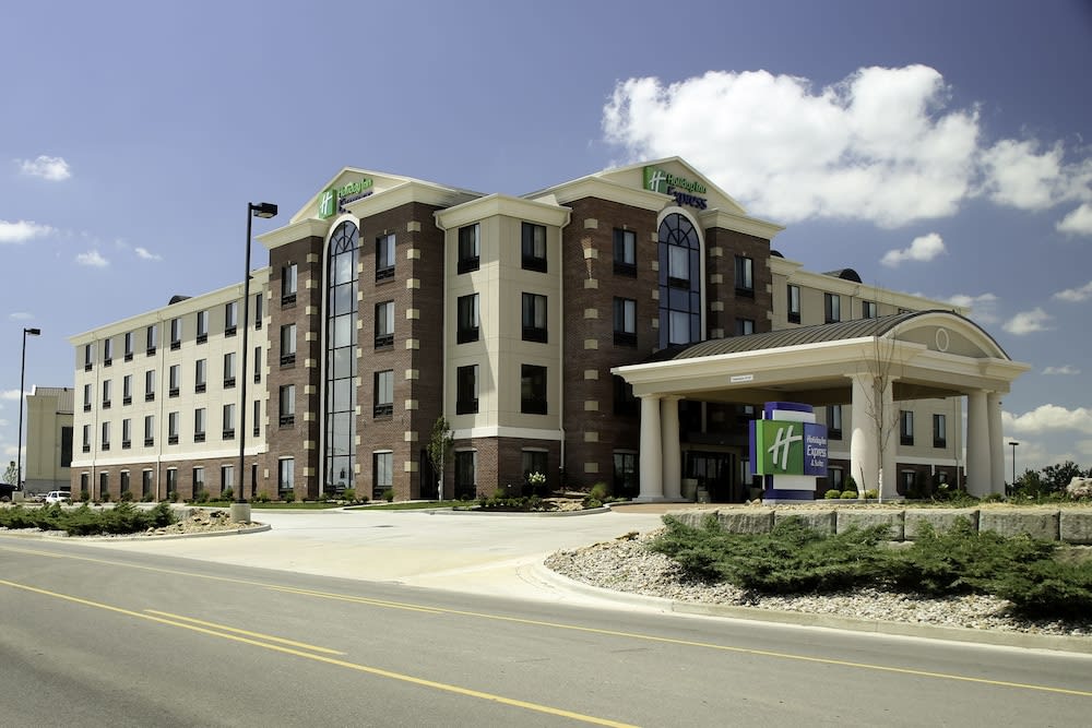 Holiday Inn Express & Suites MARION by IHG 1