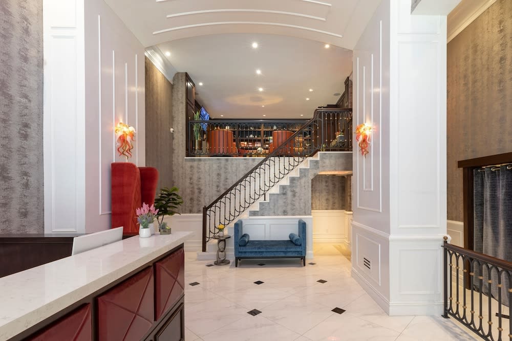 Broadway Plaza Hotel 4