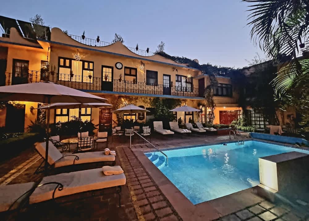 Hacienda de las Flores 1