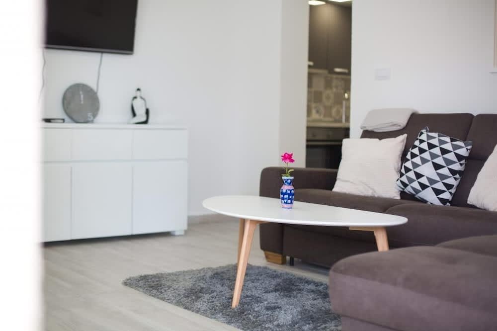 Serious Job Apartment 1