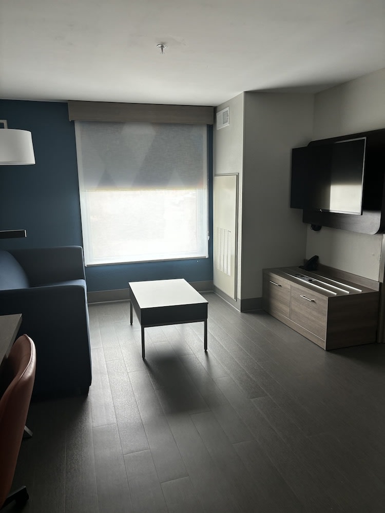 Holiday Inn Express & Suites WILSON I-95 by IHG 2