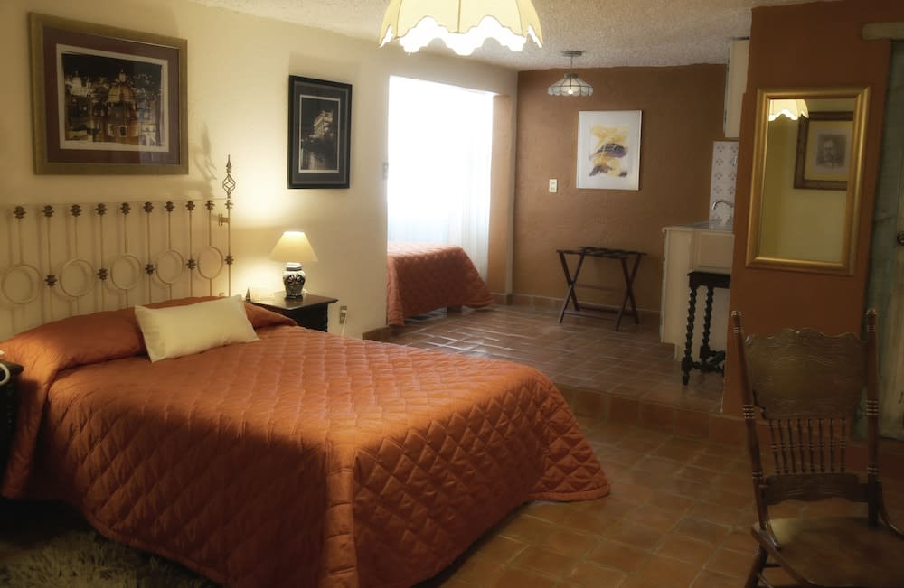 El Meson de los Poetas 4