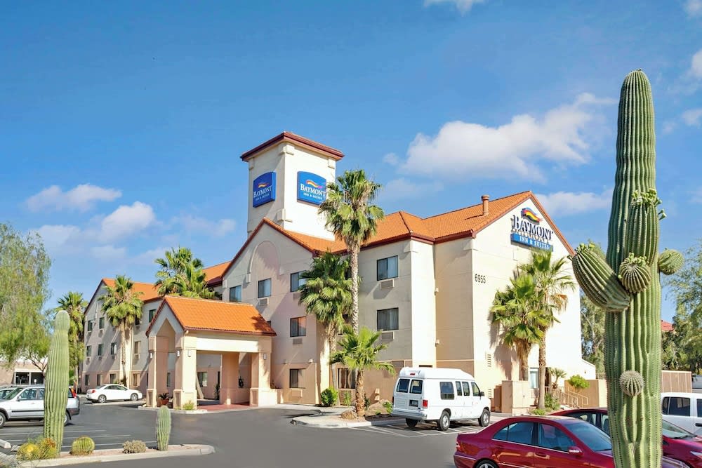 Baymont by Wyndham Tucson Airport 1