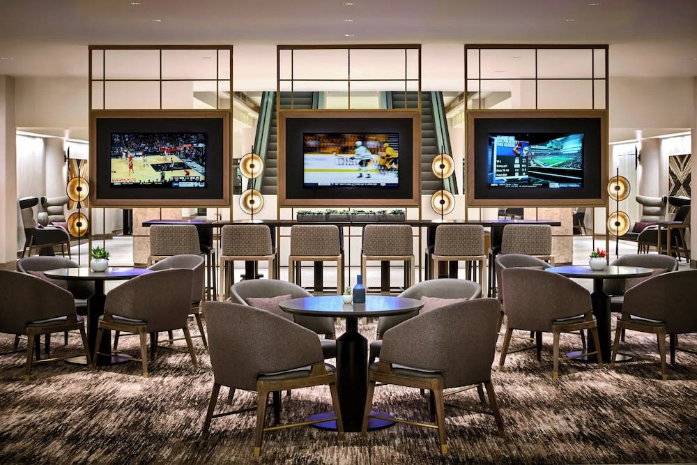 San Antonio Marriott Rivercenter on the River Walk 3