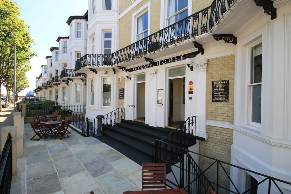 Andover House Hotel & Restaurant - Adults only 1