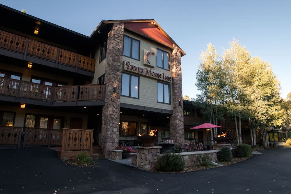 Silver Moon Inn 1