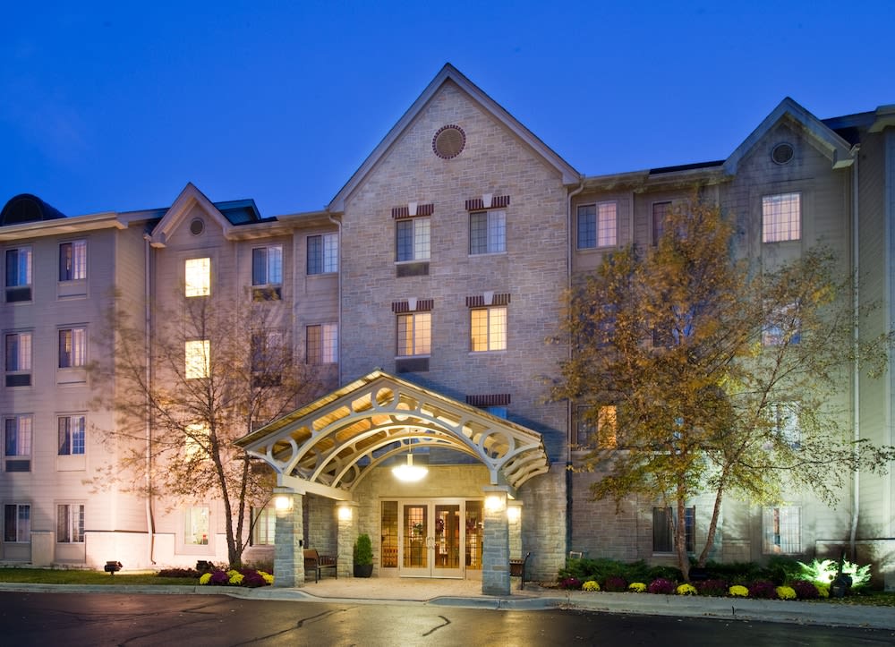 Staybridge Suites CHICAGO-OAKBROOK TERRACE by IHG 1